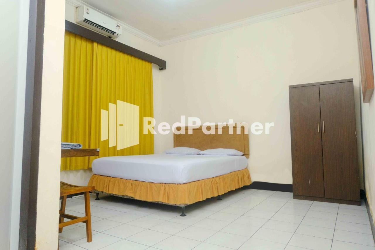 Hotel Transit 1 Makassar RedPartner Eksteriør billede