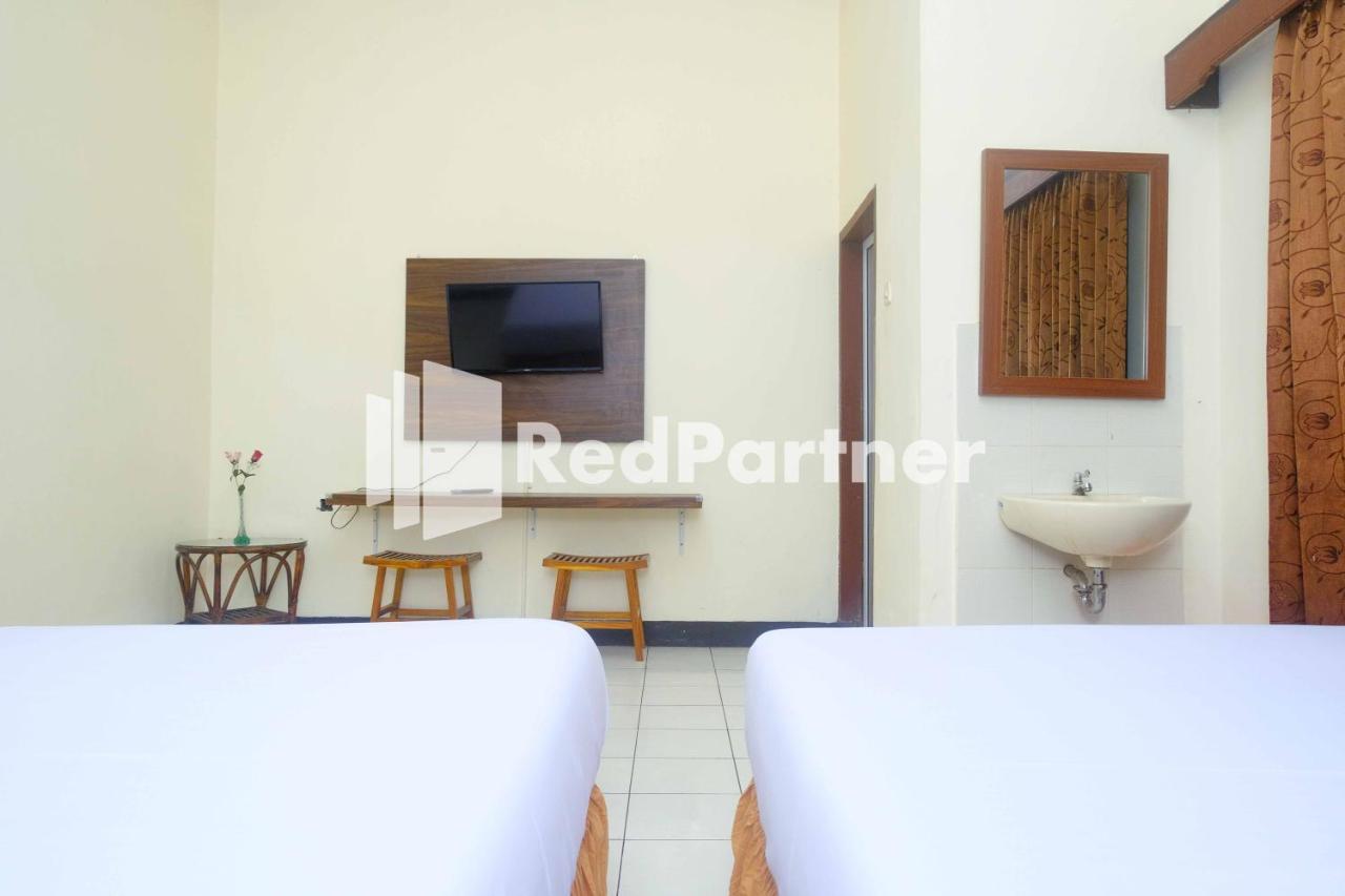 Hotel Transit 1 Makassar RedPartner Eksteriør billede