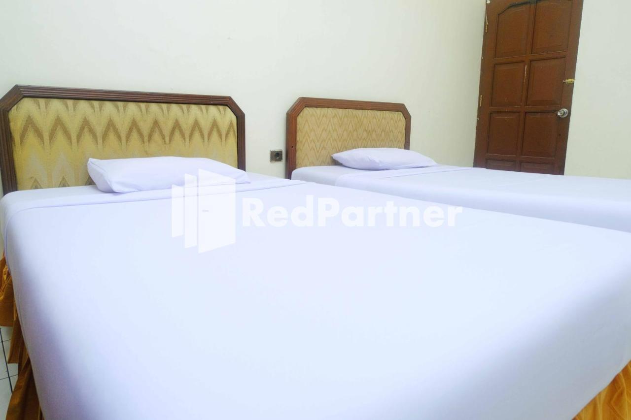 Hotel Transit 1 Makassar RedPartner Eksteriør billede