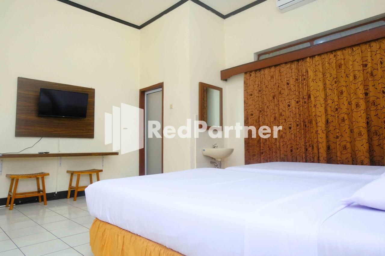 Hotel Transit 1 Makassar RedPartner Eksteriør billede